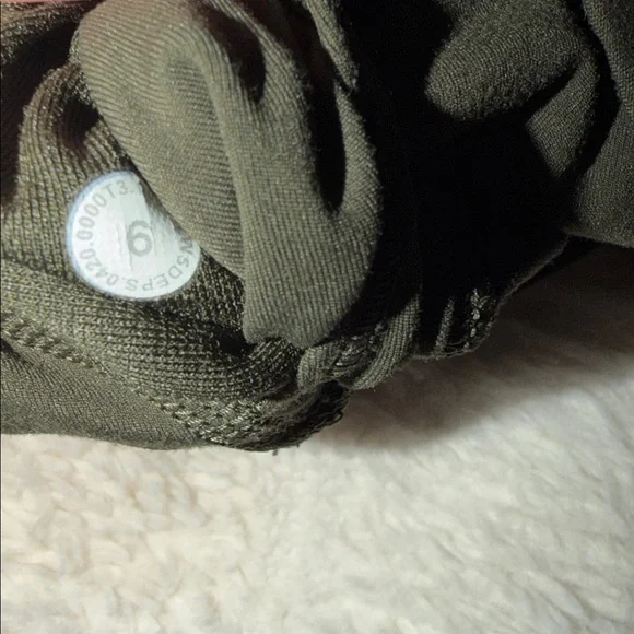 Lululemon Dark Olive Align Leggings - Picture 5 of 5